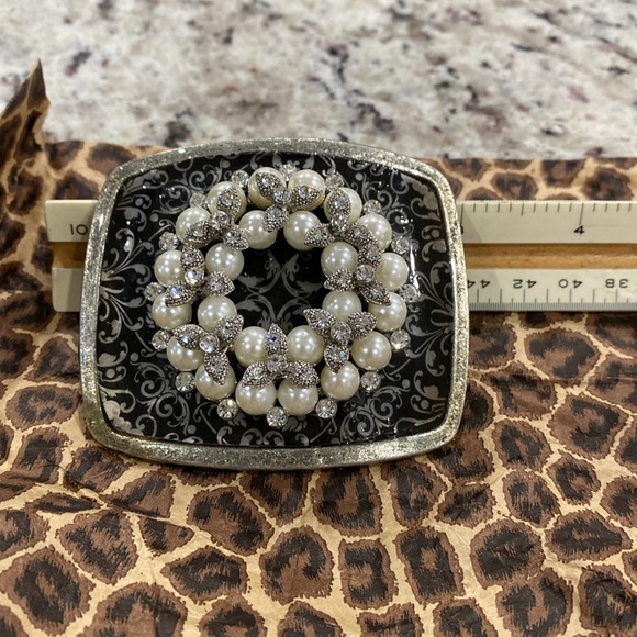 Handcrafted Rhinestone Belt Buckle - Picture 2 of 2